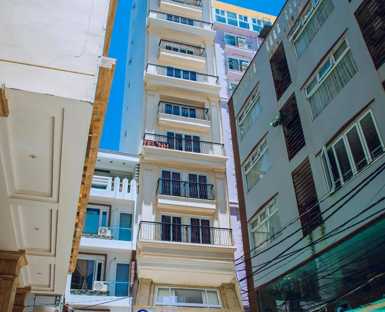 Morris Hotel Nha Trang 2*,